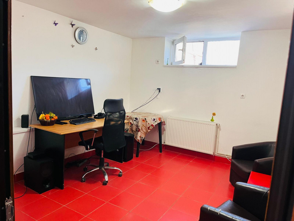 Demisol multifunctional central de inchiriat - zona Piata Mare