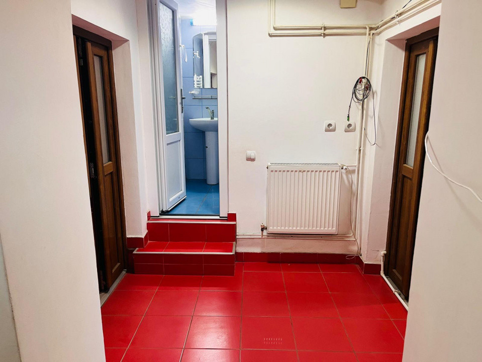 Demisol multifunctional central de inchiriat - zona Piata Mare