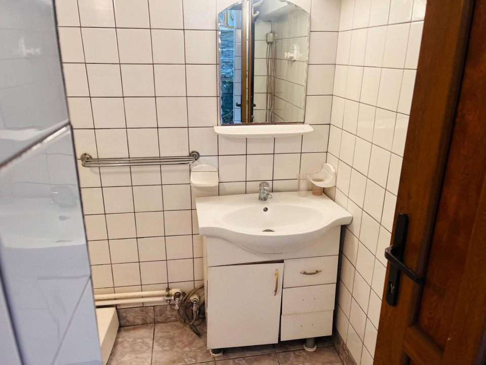 Spatiu comercial stradal de inchiriat Stefan cel Mare - zona Podisor