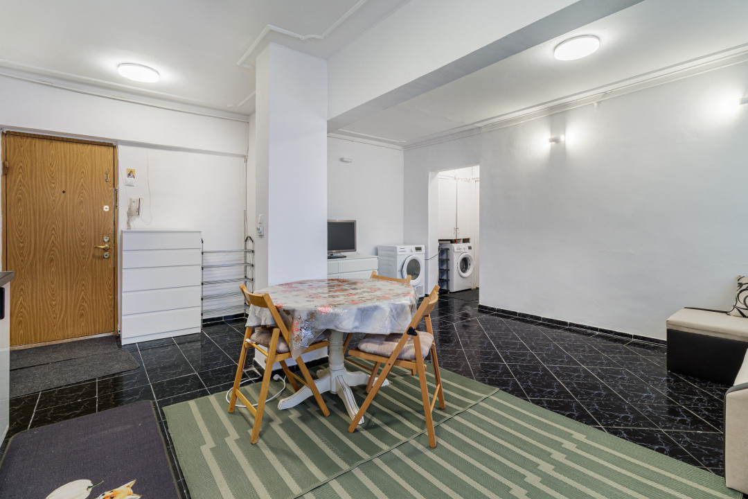 3 camere, Metrou Constantin Brancusi 