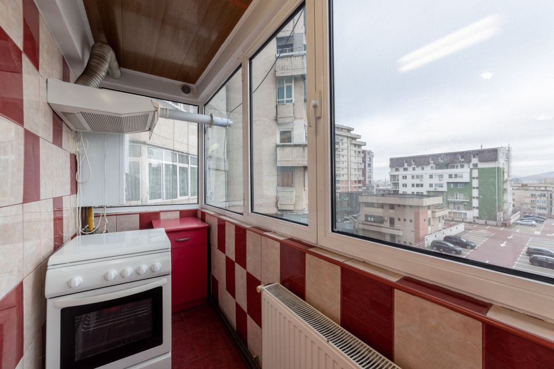 Apartament 3 camere de inchiriat – Centru Pitesti (zona Serviciul Permise)