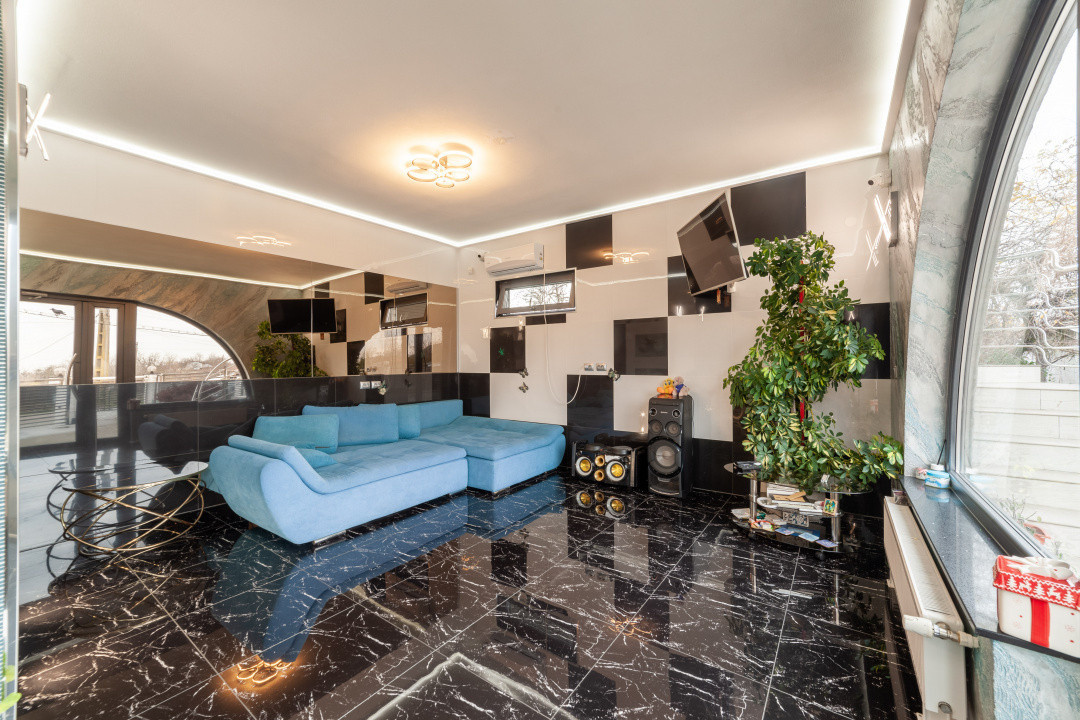 Clădire industrială / comercială – 320 mp utili | Teren 3.200 mp