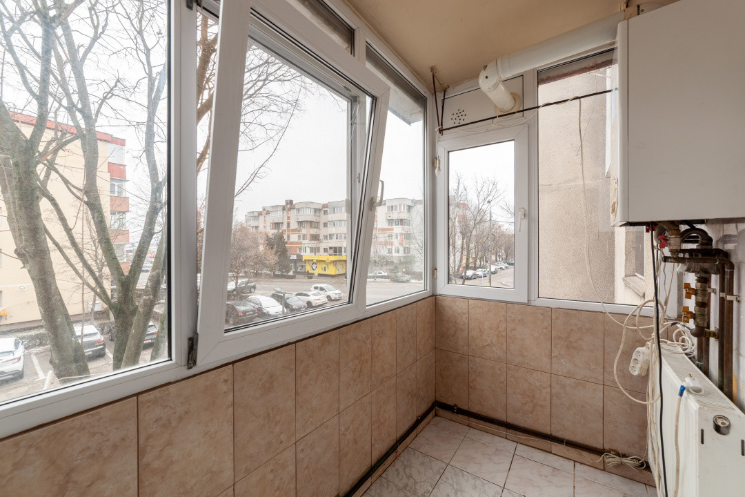 Apartament 2 camere, decomandat, etaj 1, Gavana