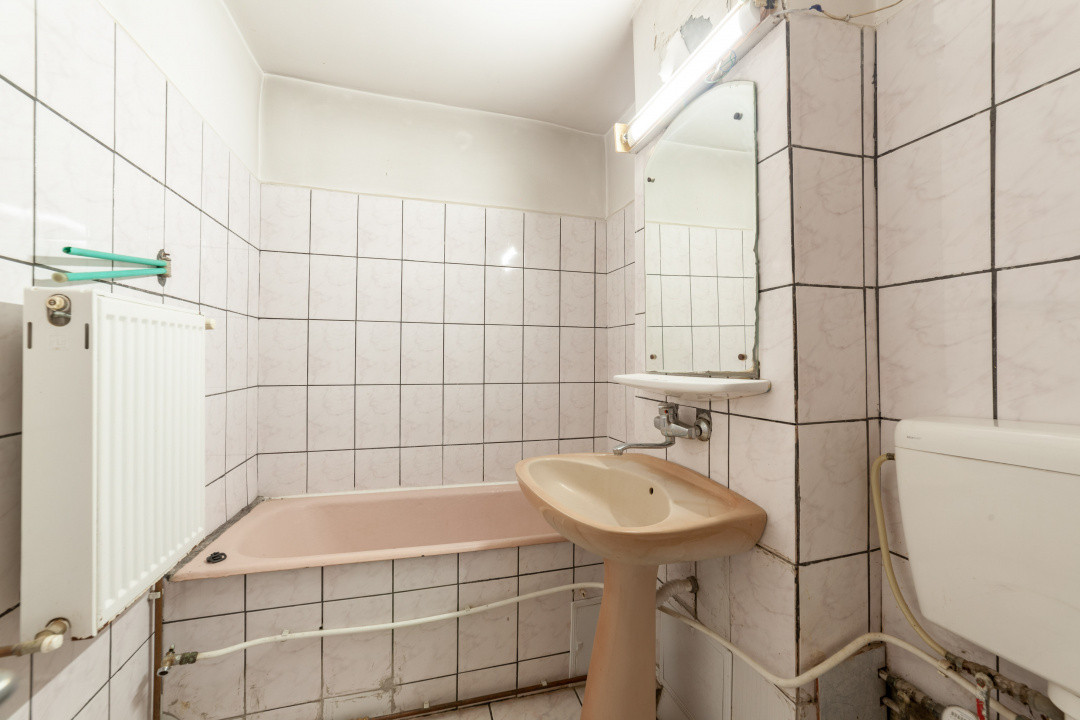 Apartament 2 camere, decomandat, etaj 1, Gavana