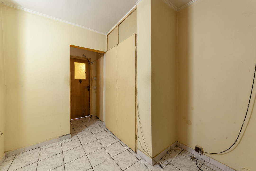 Apartament 2 camere, decomandat, etaj 1, Gavana