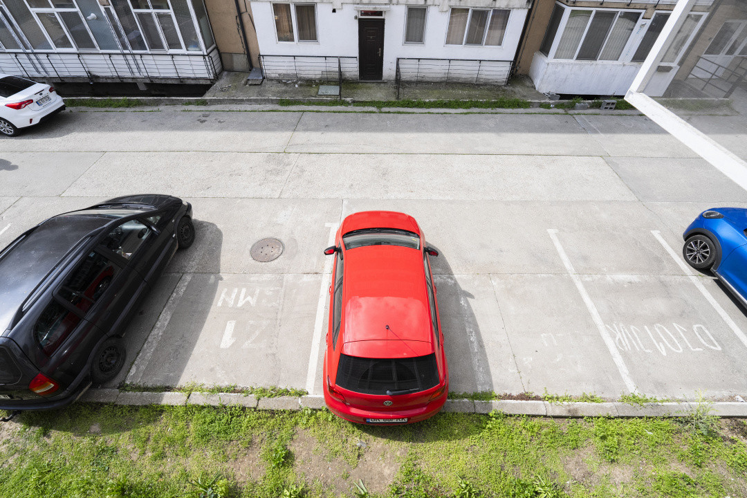 Apartament primitor 2 camere, bloc 2004 - Craiovita Noua, zona Promenada Mall