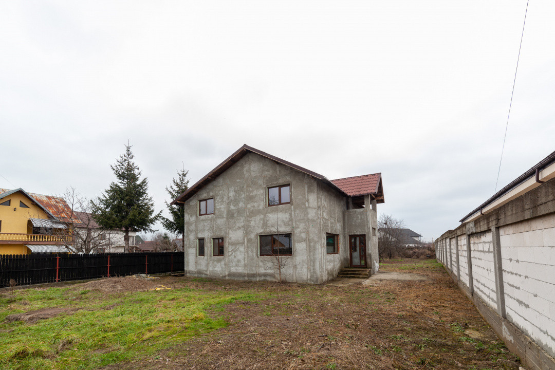 Casa sptioasa cu potential real in Maracineni la 5 pasi de Pitesti-Arges!