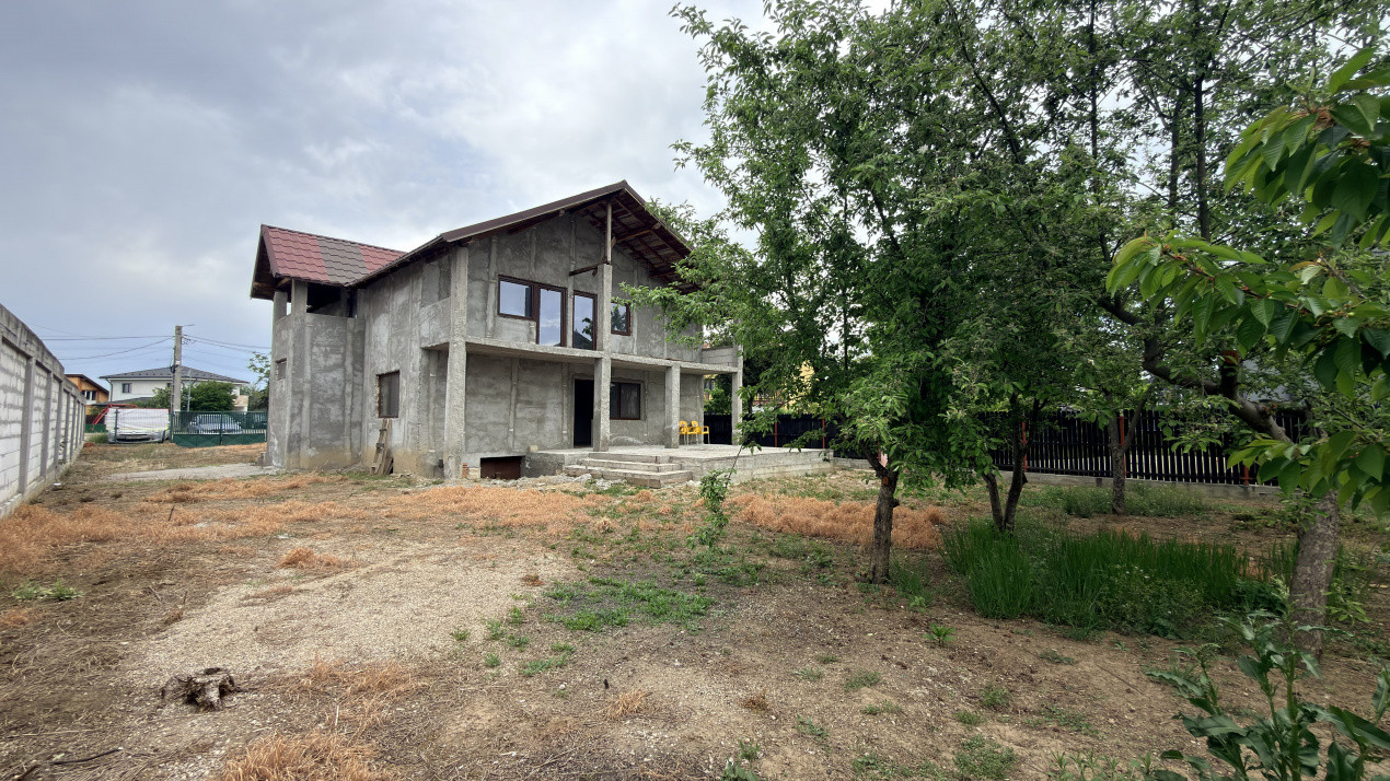 Casa sptioasa cu potential real in Maracineni la 5 pasi de Pitesti-Arges!