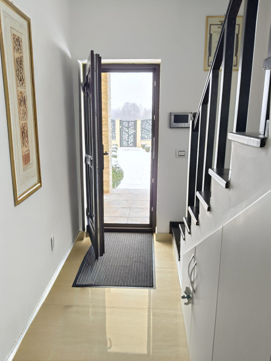 Casă P+1 modernă, complet echipată, cu teren mult, la Crasna