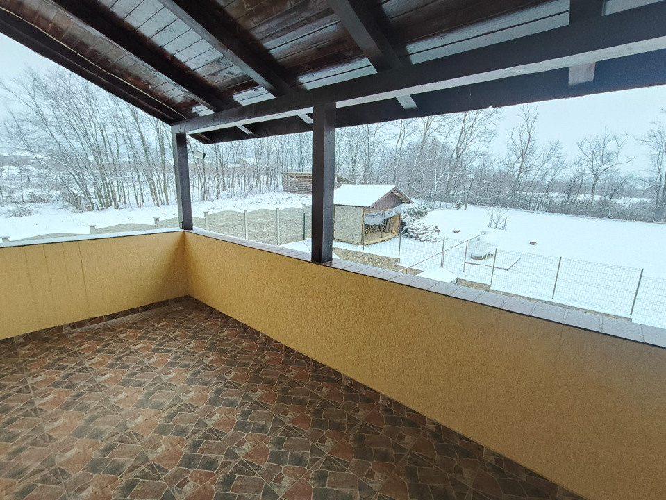 Casă P+1 modernă, complet echipată, cu teren mult, la Crasna