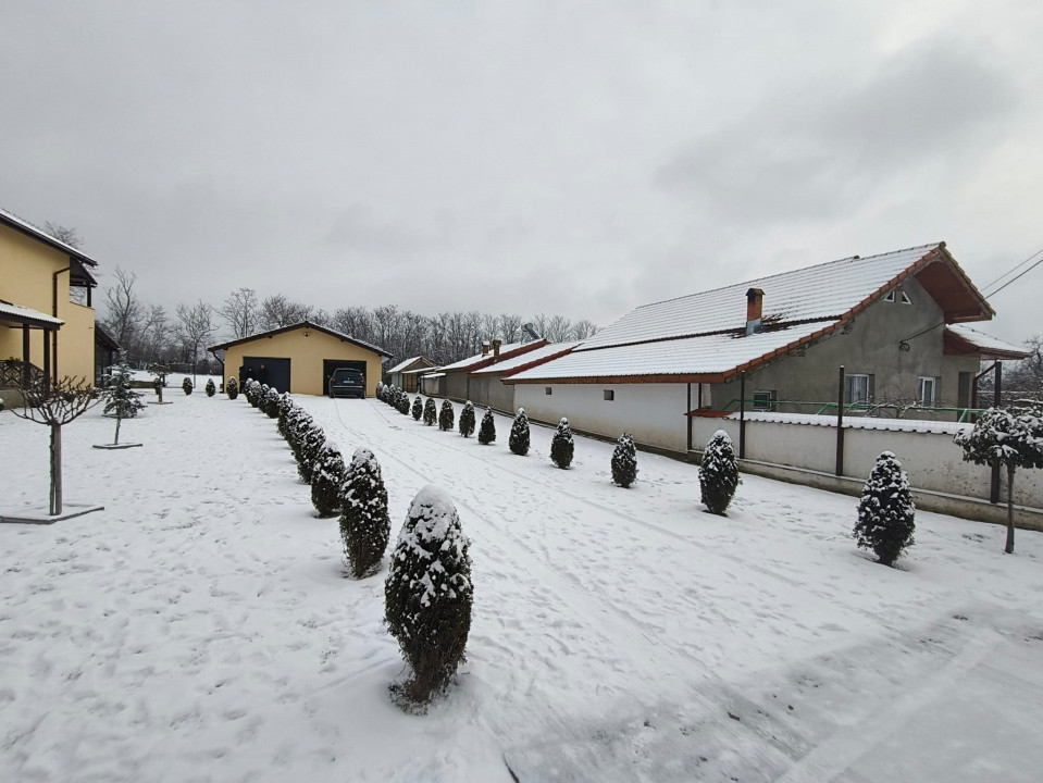 Casă P+1 modernă, complet echipată, cu teren mult, la Crasna