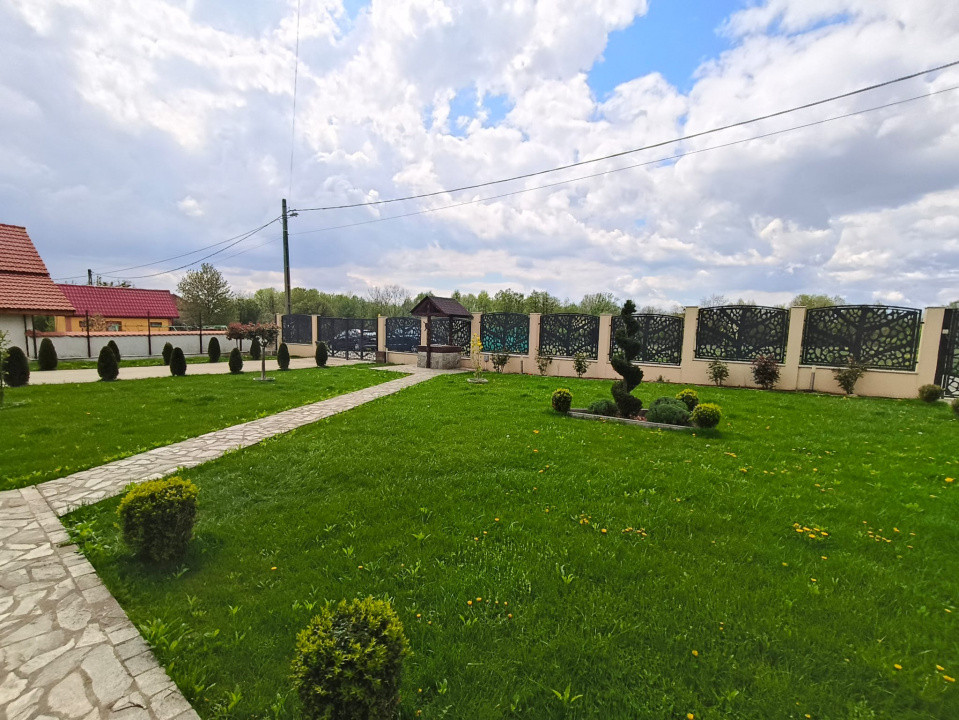 Casă P+1 modernă, complet echipată, cu teren mult, la Crasna