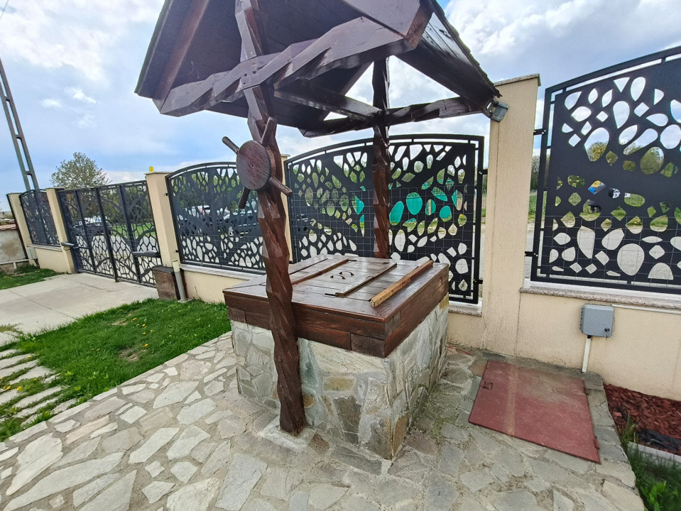 Casă P+1 modernă, complet echipată, cu teren mult, la Crasna