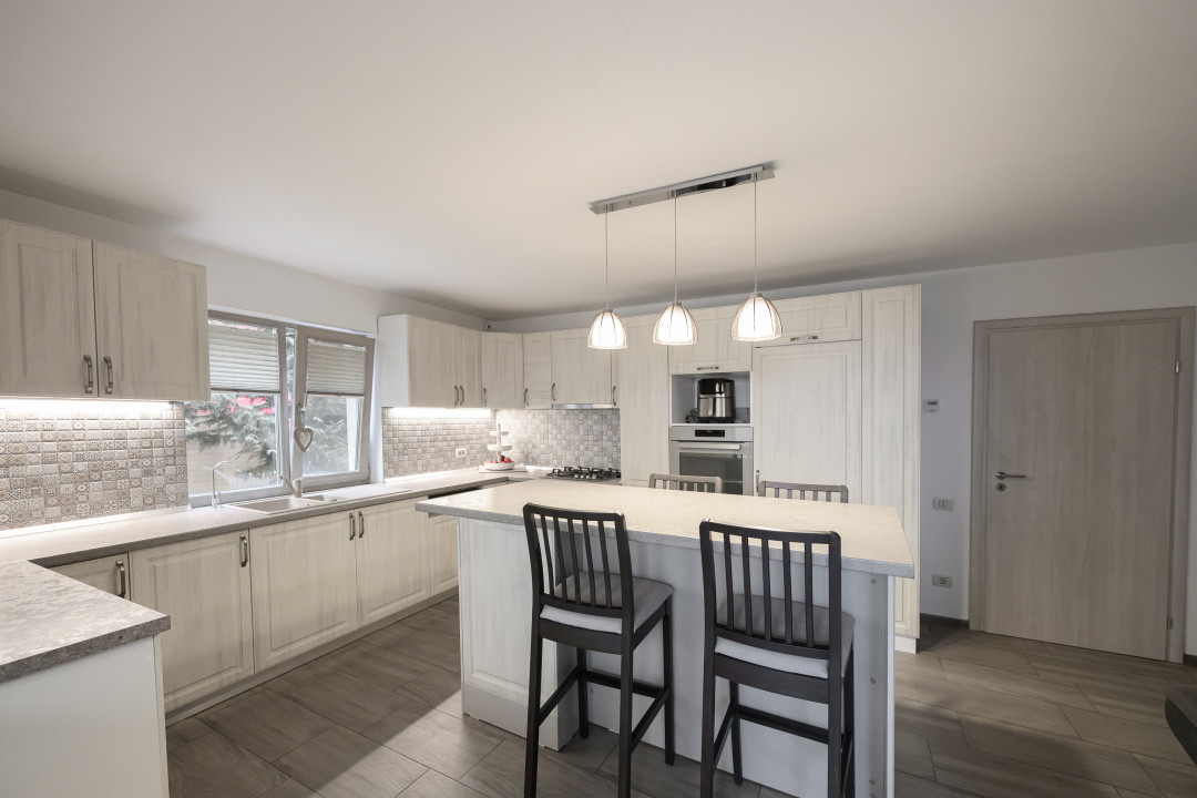 Casa modernă  Bradu-Geamana-5 min de Pitești -Argeș!