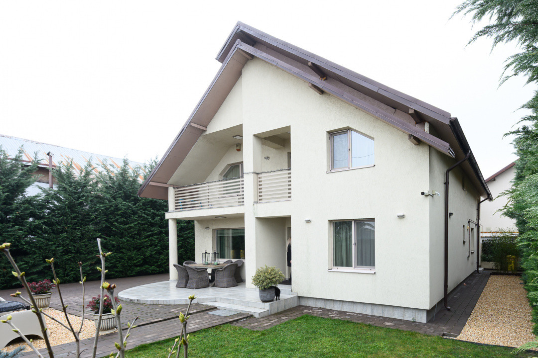 Casa modernă  Bradu-Geamana-5 min de Pitești -Argeș!