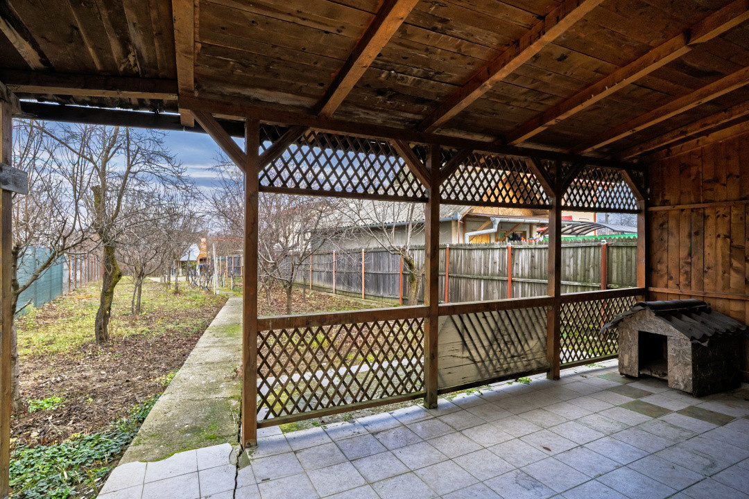 Teren intravilan 922 mp+ casa Turcesti -Pitesti!!