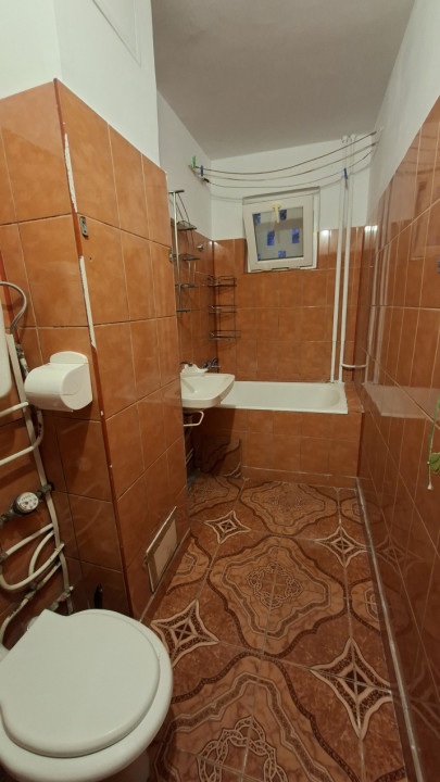Apartament 2 camere vis-a-vis de Liceul Odobescu