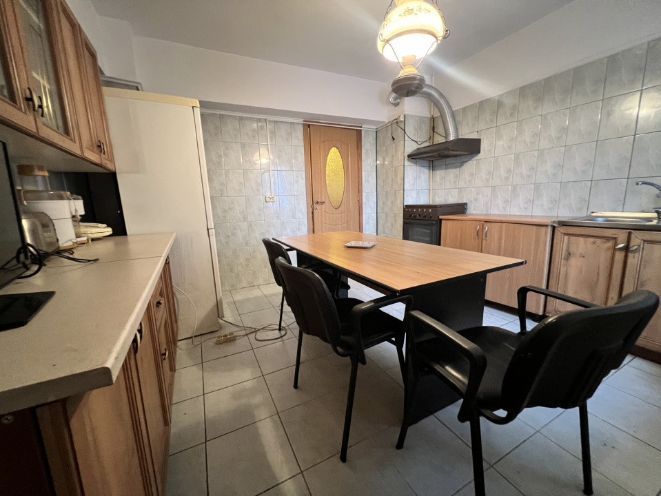 Apartament 3 Camere Ultracentral Pitești - Maior Sontu