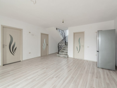 De inchiriat - 2 camere 49mp - Romancierilor - 5 min metrou 