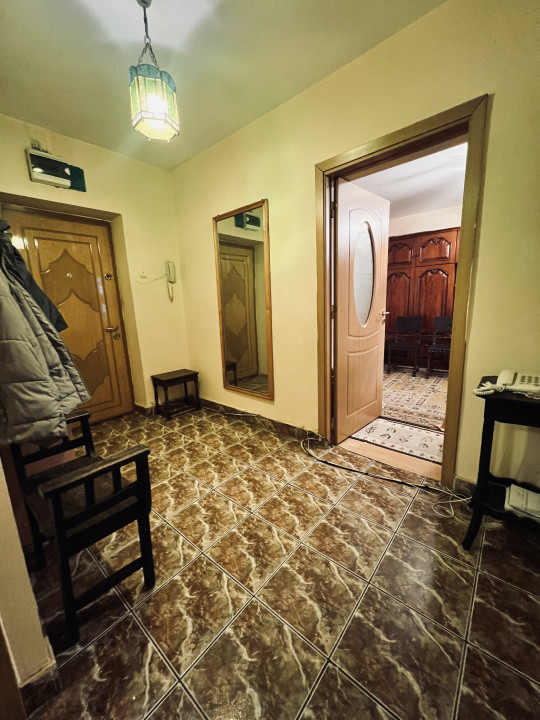 Apartament ultracentral 3 camere Maior Sontu Pitesti