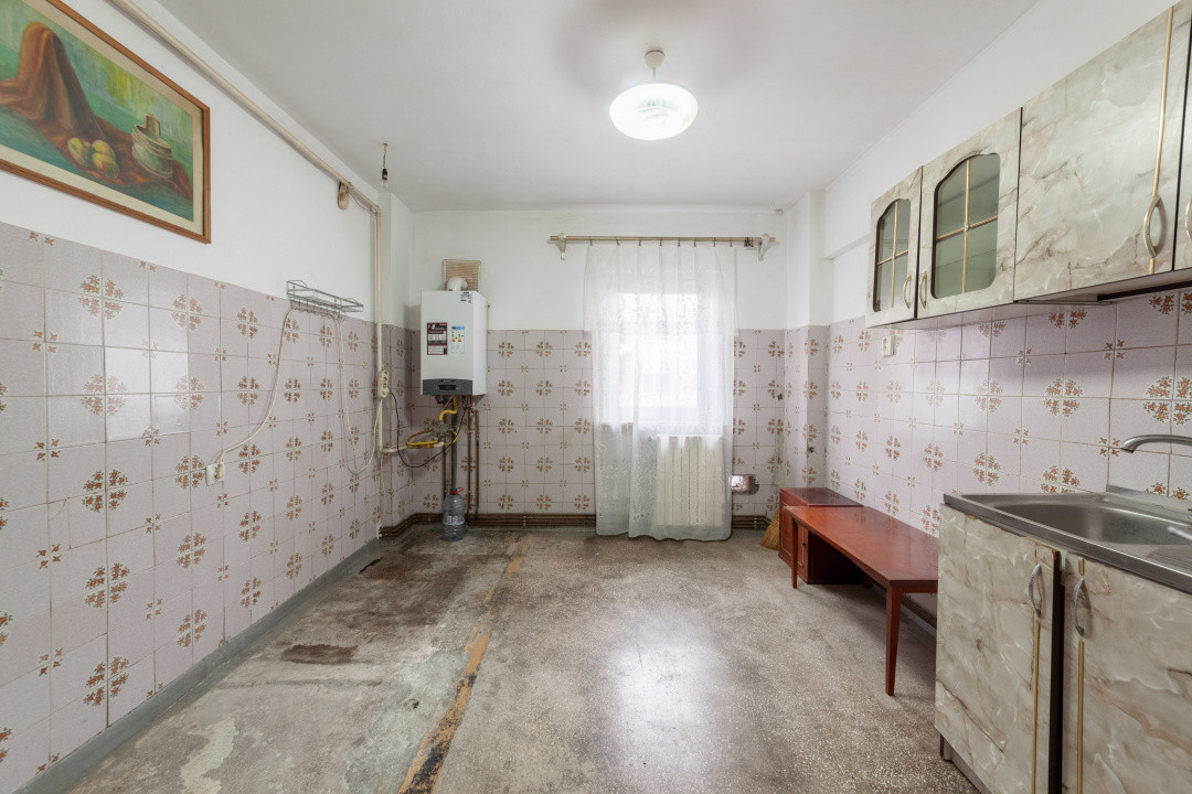 Apartament 2 camere, etaj 2, Banat ( Pediatrie)