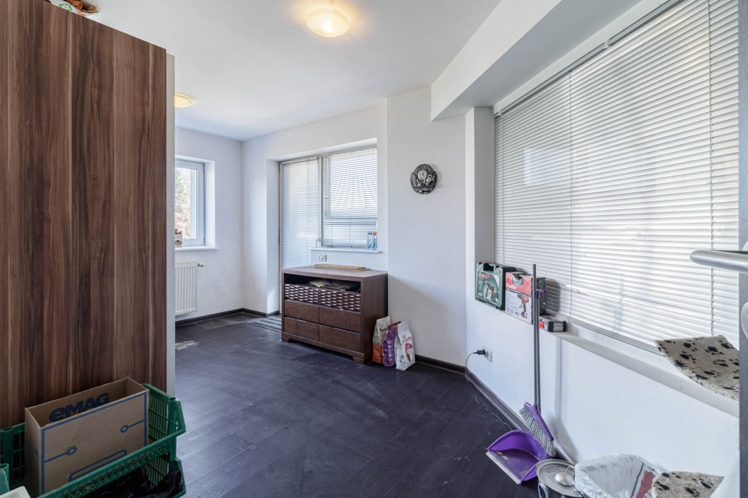 Clădire modernă, versatilă, cu terasă panoramică – locuință sau business 