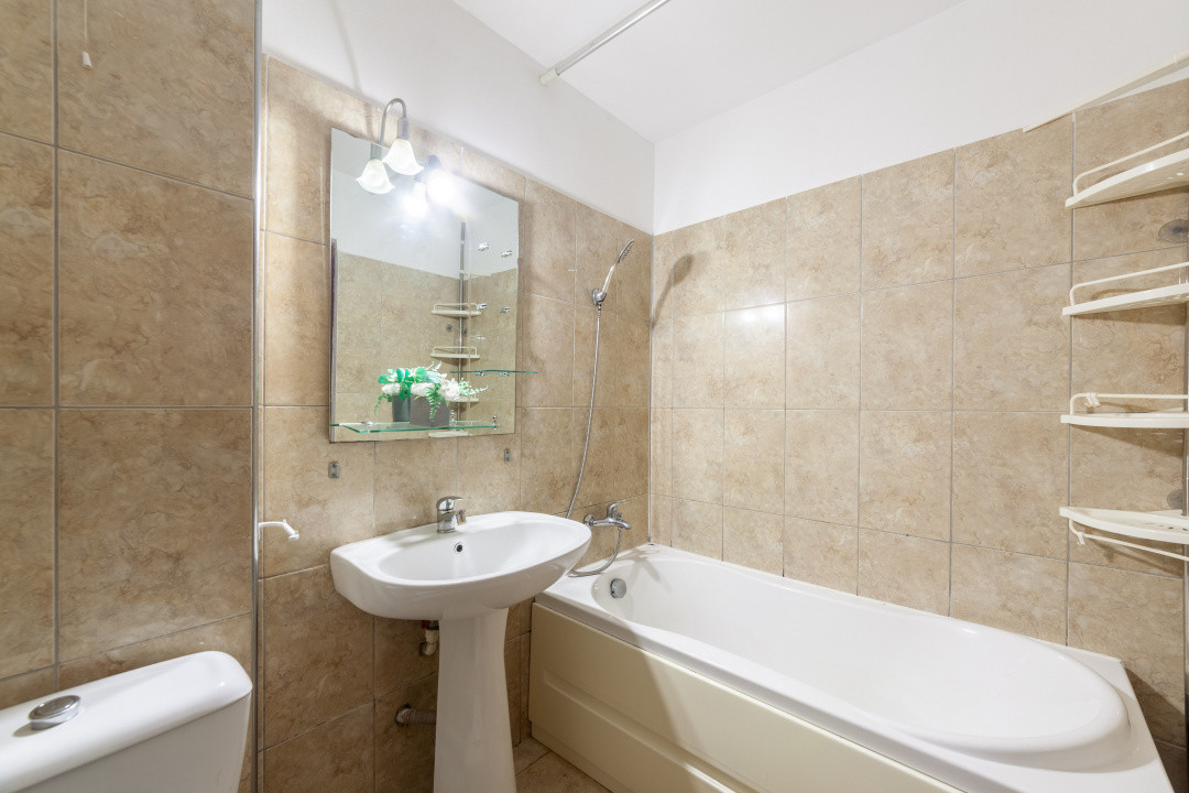 Apartament 2 camere – zona Nord, Pitești – cu boxă