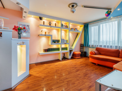 Apartament 3 camere decomandat centrala proprie