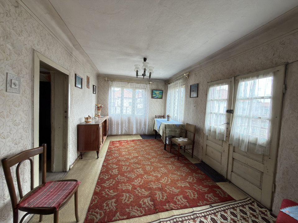 Casa+Teren intravilan 2.056 mp – dubla deschidere – DN Pitesti–Campulung-Arges!