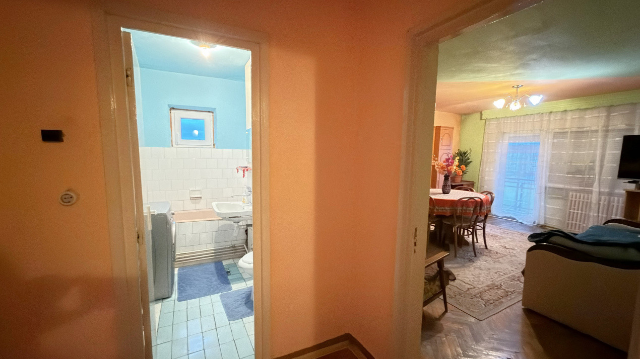 Apartament 2 camere Etaj IV, Str. Bartok Bela MV2, Zona Kaufland - Carei 