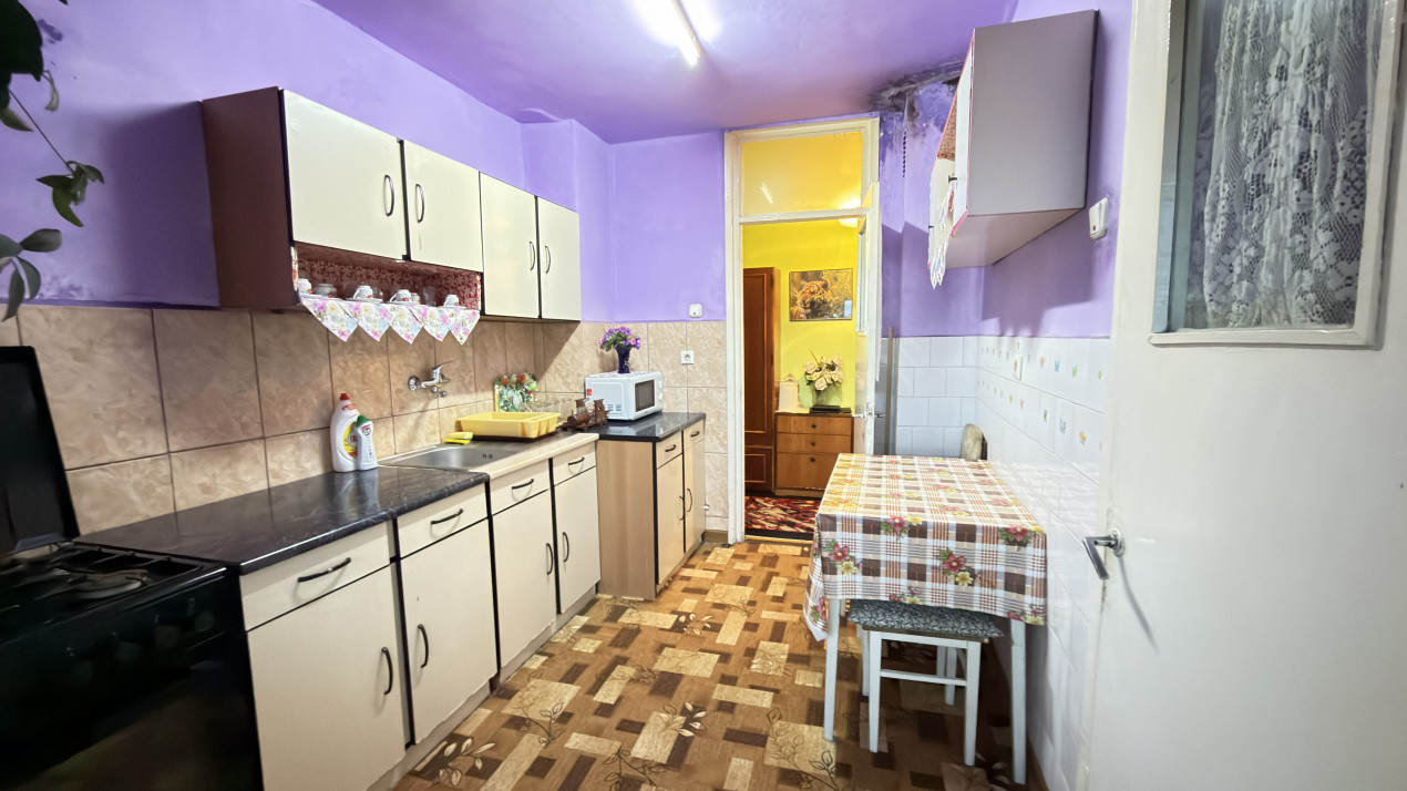 Apartament 2 camere Etaj IV, Str. Bartok Bela MV2, Zona Kaufland - Carei 