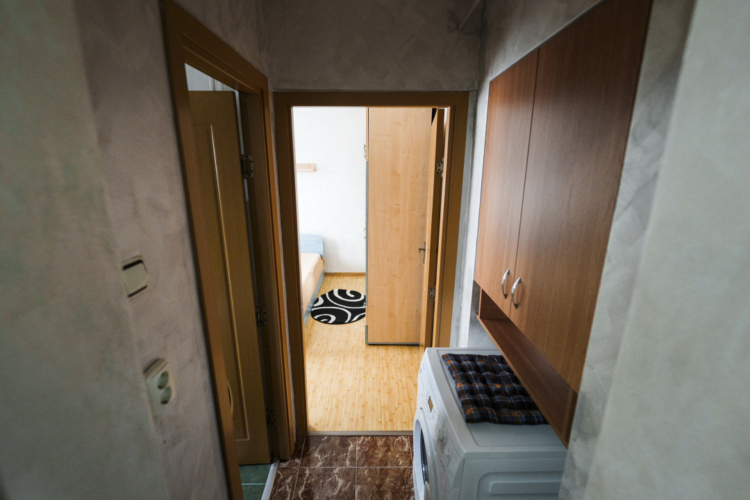 Apartament primitor 2 camere decomandate - Valea Rosie, zona Profi