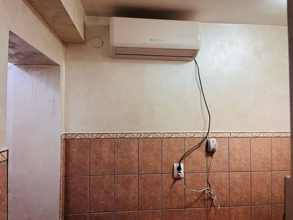 Apartament primitor 2 camere decomandate - Valea Rosie, zona Profi