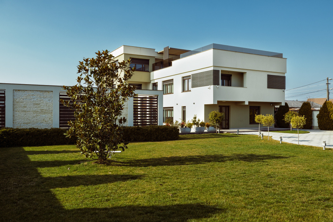 Vila Premium de închiriat - Ideala Clinica/ Cabinete/ Birouri- Ștefănești/Argeș