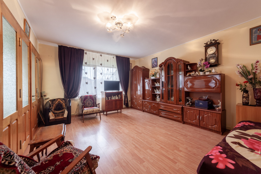 Casa spațioasa  cu 5 camere -  Pitesti - Argeș - 0% Comision!