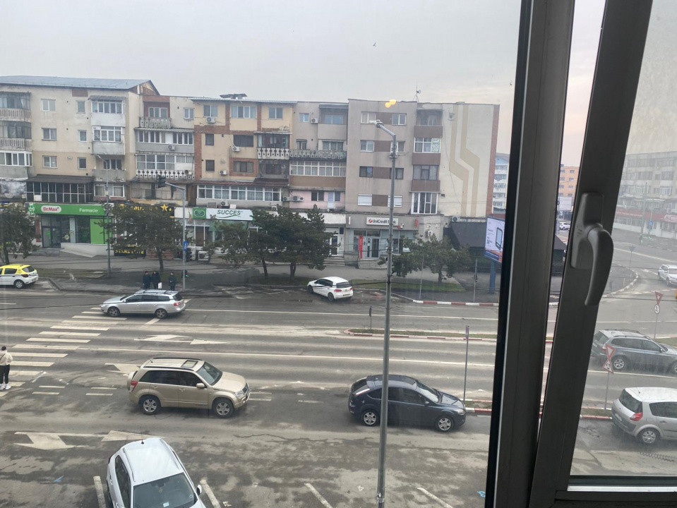 Apartament 4 camere Tg. Jiu