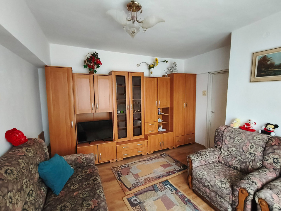 Garsonieră ultracentrală de închiriat – Str. Victoriei (zonă pietonală)