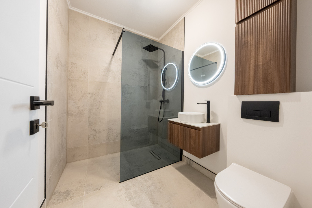 Comision 0. Vanzare 2 camere ultrafinisat,  zona Metro Vivo Mall, Floresti