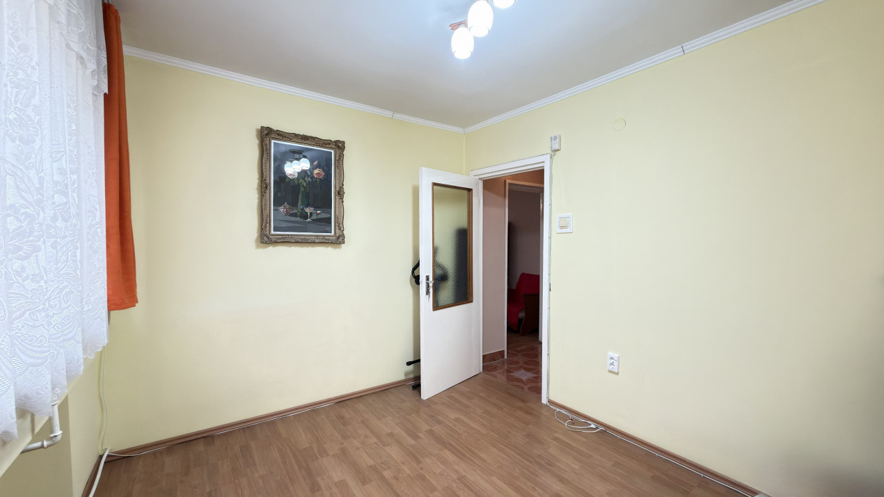 Apartament 2 camere MV1, Etaj IV, Str. Gladiolei, Zona Ludy - Carei