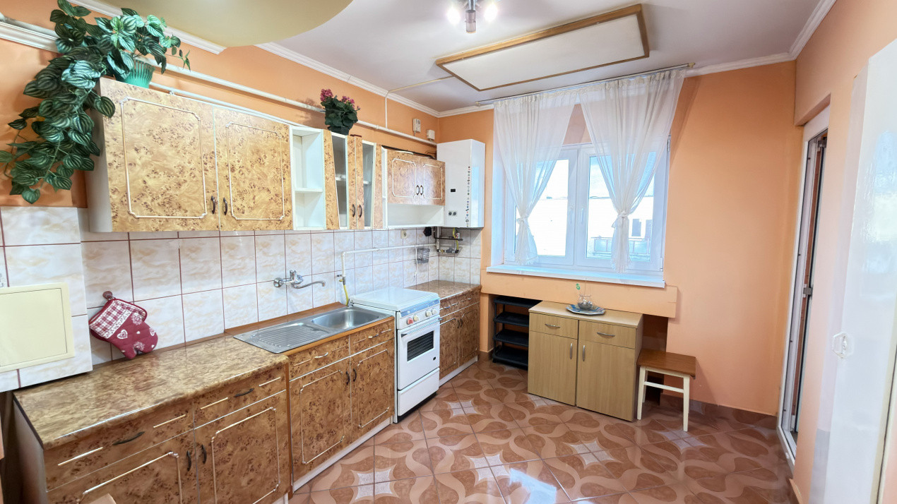 Apartament 2 camere MV1, Etaj IV, Str. Gladiolei, Zona Ludy - Carei