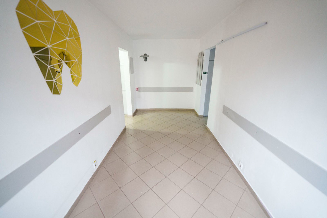 Spatiu parter 56 mp ideal cabinet medical, birouri sau servicii – Sarari
