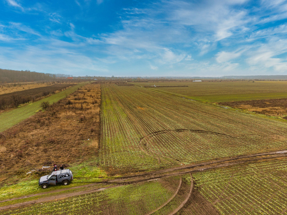 Teren intravilan 5040 mp, deschidere dubla