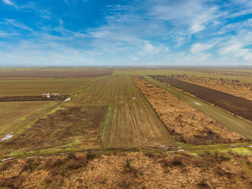 Teren intravilan 5040 mp, deschidere dubla