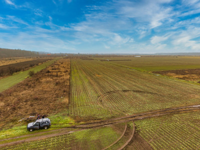 Teren intravilan 5040 mp, deschidere dubla