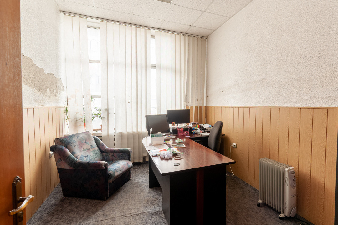 Clădire P+2 de închiriat | Bd. Nicolae Bălcescu !