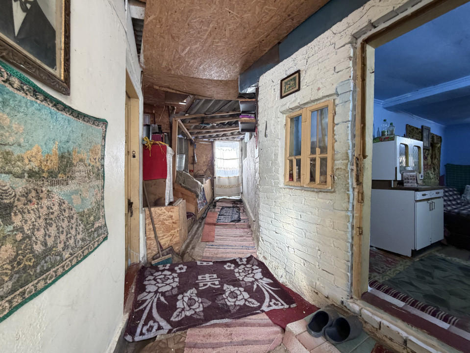 Casa Batraneasca la 8 km de Topoloveni