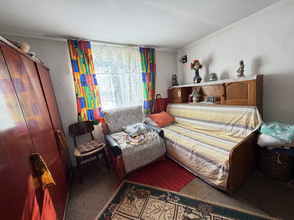 Casa Batraneasca la 8 km de Topoloveni