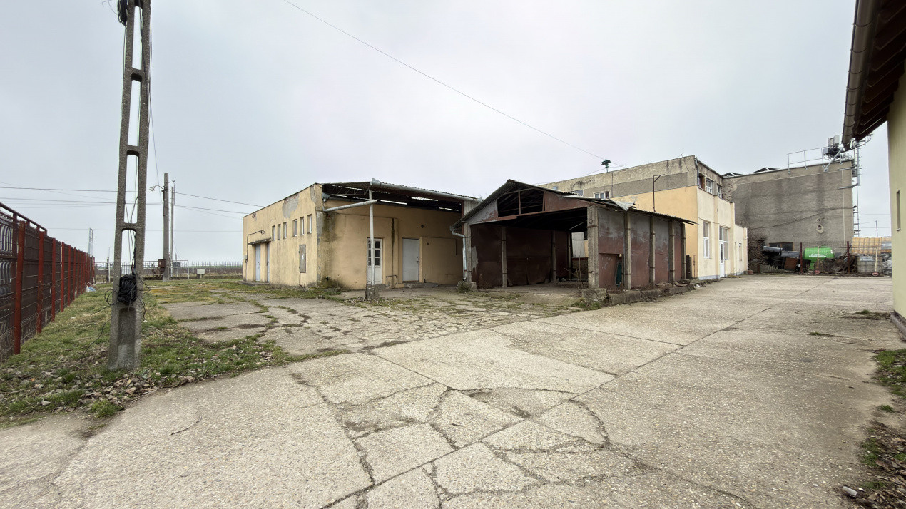 Inchiriere Clădire Producție, Depozitare 278 mp -Teren 1380 mp - Carei 