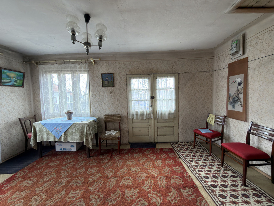 Casa+Teren intravilan 2.056 mp – dubla deschidere – DN Pitesti–Campulung-Arges!