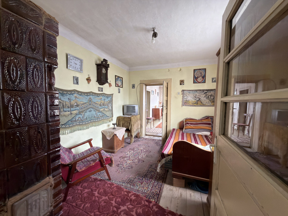 Casa+Teren intravilan 2.056 mp – dubla deschidere – DN Pitesti–Campulung-Arges!